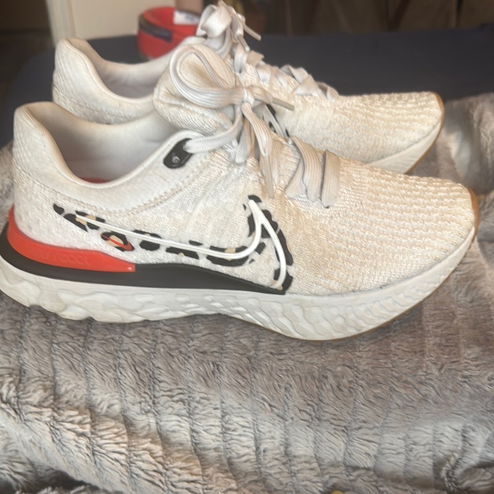 Nike React Infinity Athletic Shoes With Textured … - image 2